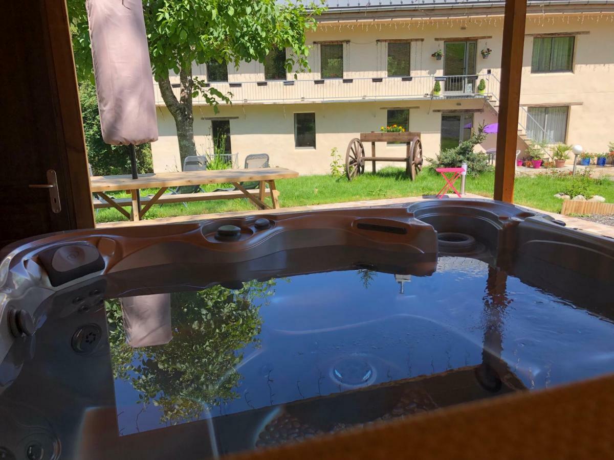 Le Moulin Des Olirics Villa Sallanches Eksteriør bilde